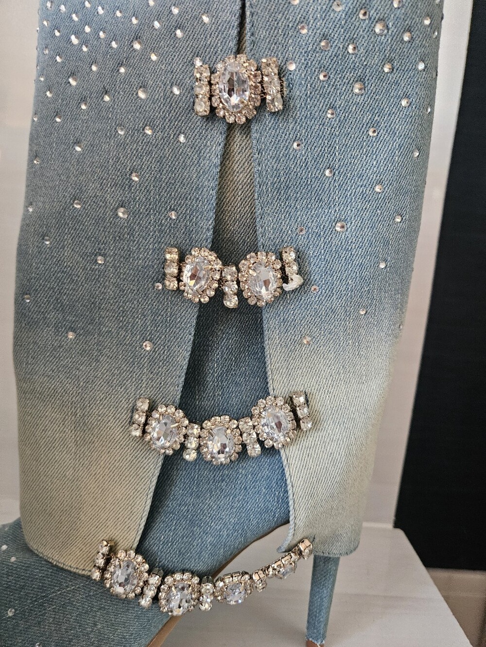 Thalia Sodi Denim Ombre Rhinestone Crystal Buckle Boots Size 6 NEW - Picture 10 of 14